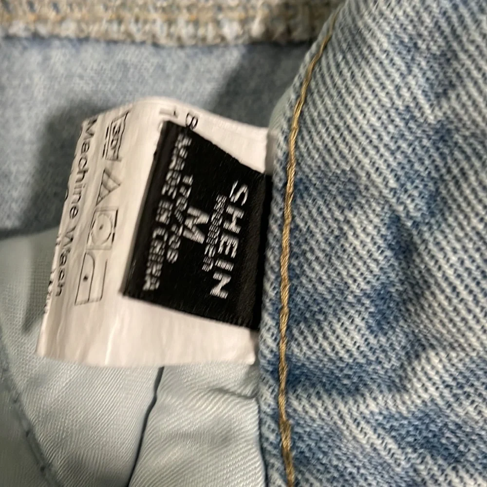 SHEIN High Waisted Wide-Leg Jeans - Picture 7 of 7